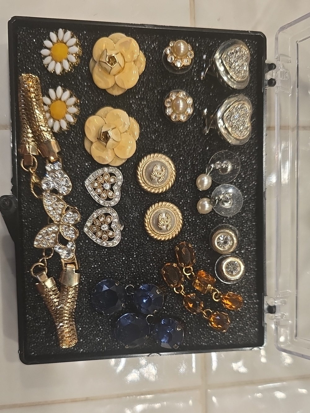 Assorted Women's Fashion Earring Set - Gold, Pearl, Navy, Amber, Cream